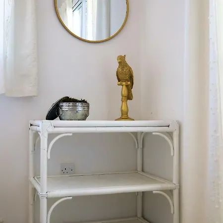 Phaedrus Living: Seaside Luxury Anafi فيلة باراليمني