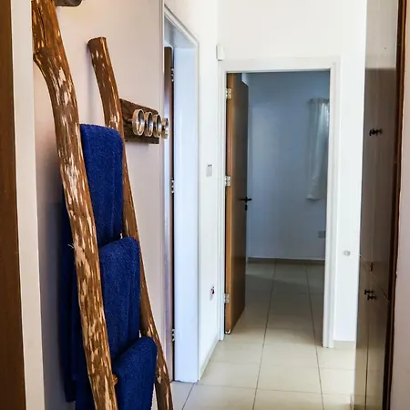 Phaedrus Living: Seaside Luxury Anafi