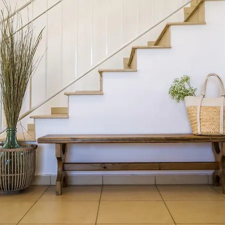 Phaedrus Living: Seaside Luxury Anafi