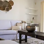 Phaedrus Living: Seaside Luxury Anafi Villa