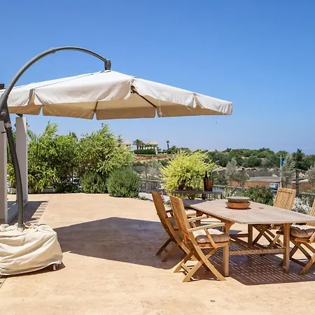 Phaedrus Living: Seaside Luxury Anafi Villa Paralimni