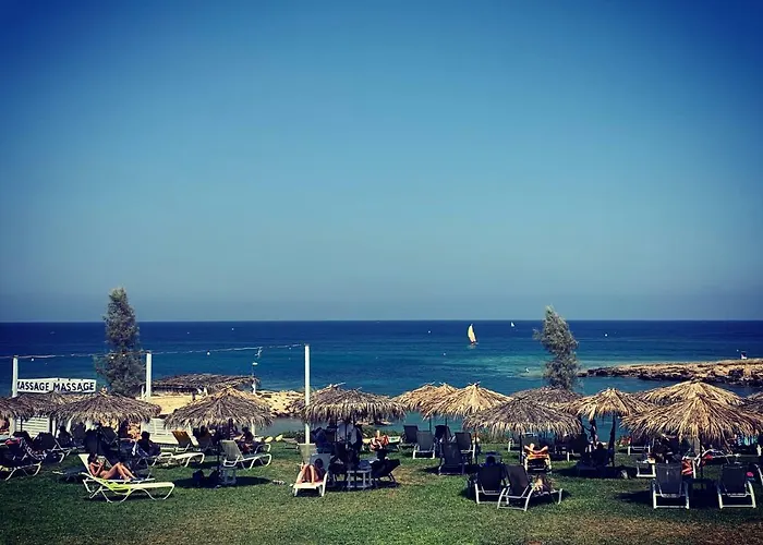 Phaedrus Living: Seaside Luxury Anafi * 파라림니