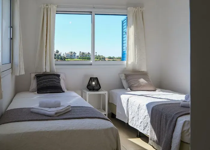 Phaedrus Living: Seaside Luxury Anafi * Paralimni