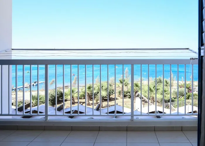 Phaedrus Living: Seaside Luxury Anafi Paralimni