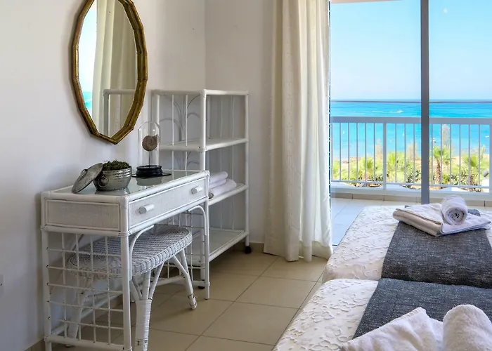 Vila Phaedrus Living: Seaside Luxury Anafi