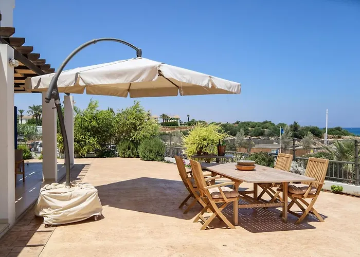 Phaedrus Living: Seaside Luxury Anafi Vila Paralimni